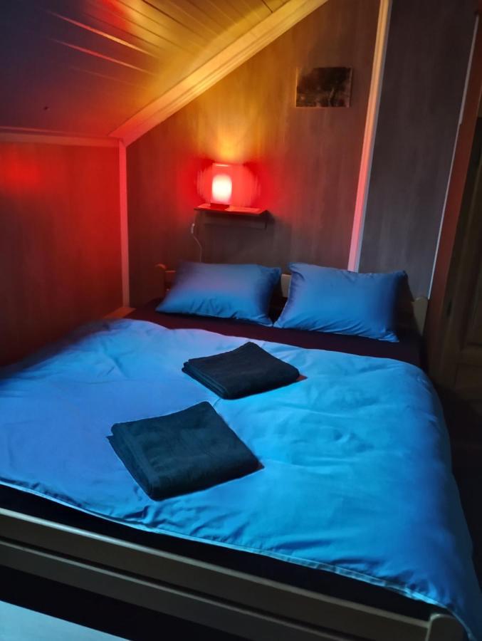 Hostel Suzzzy Novska 外观 照片