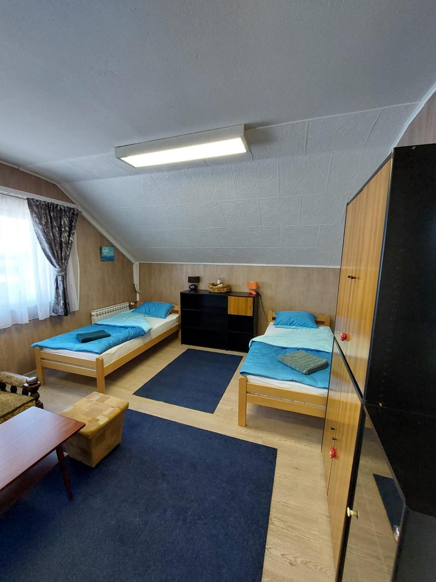 Hostel Suzzzy Novska 外观 照片
